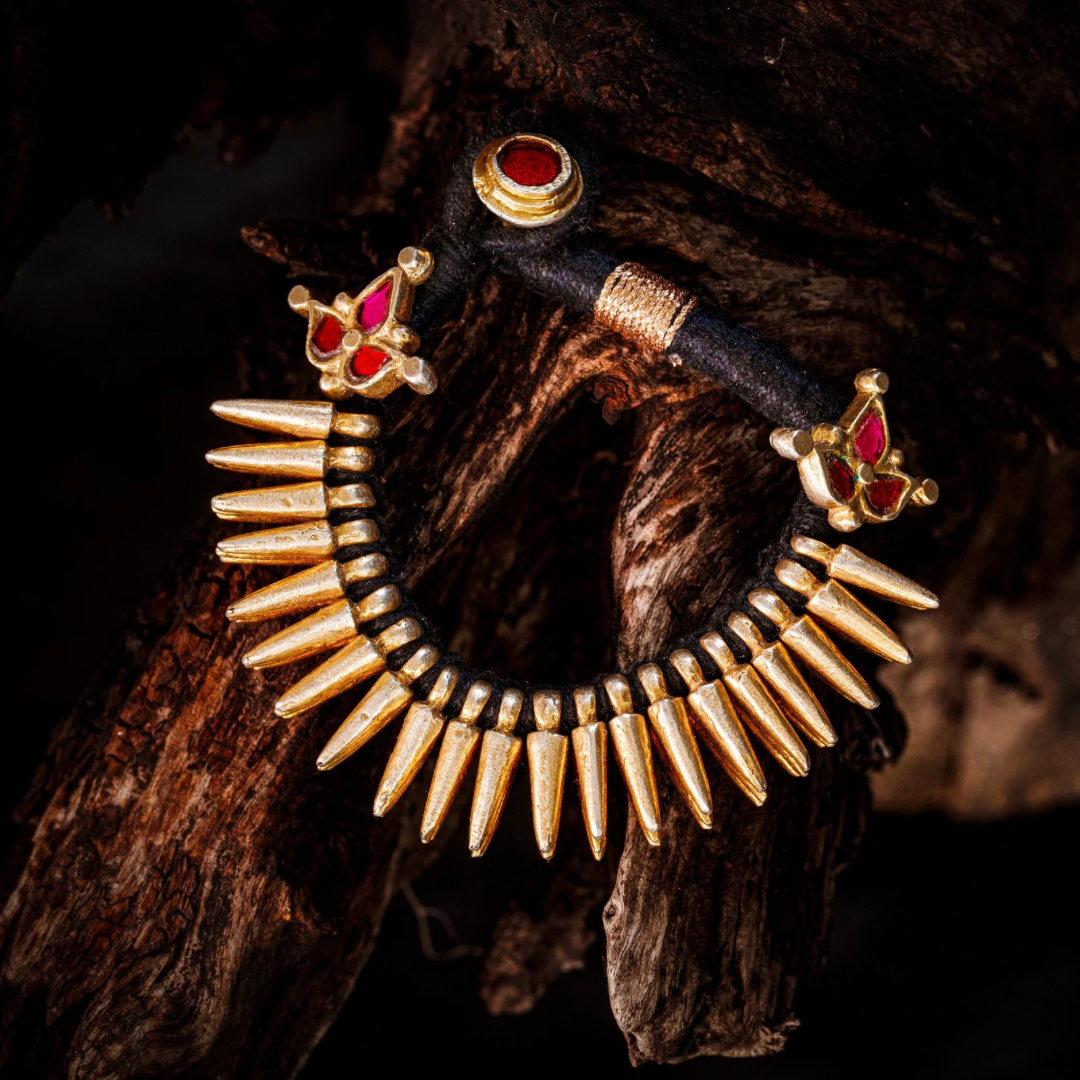 REGAL RADIANCE: Golden Vintage Bracelet - CK VT 1026
