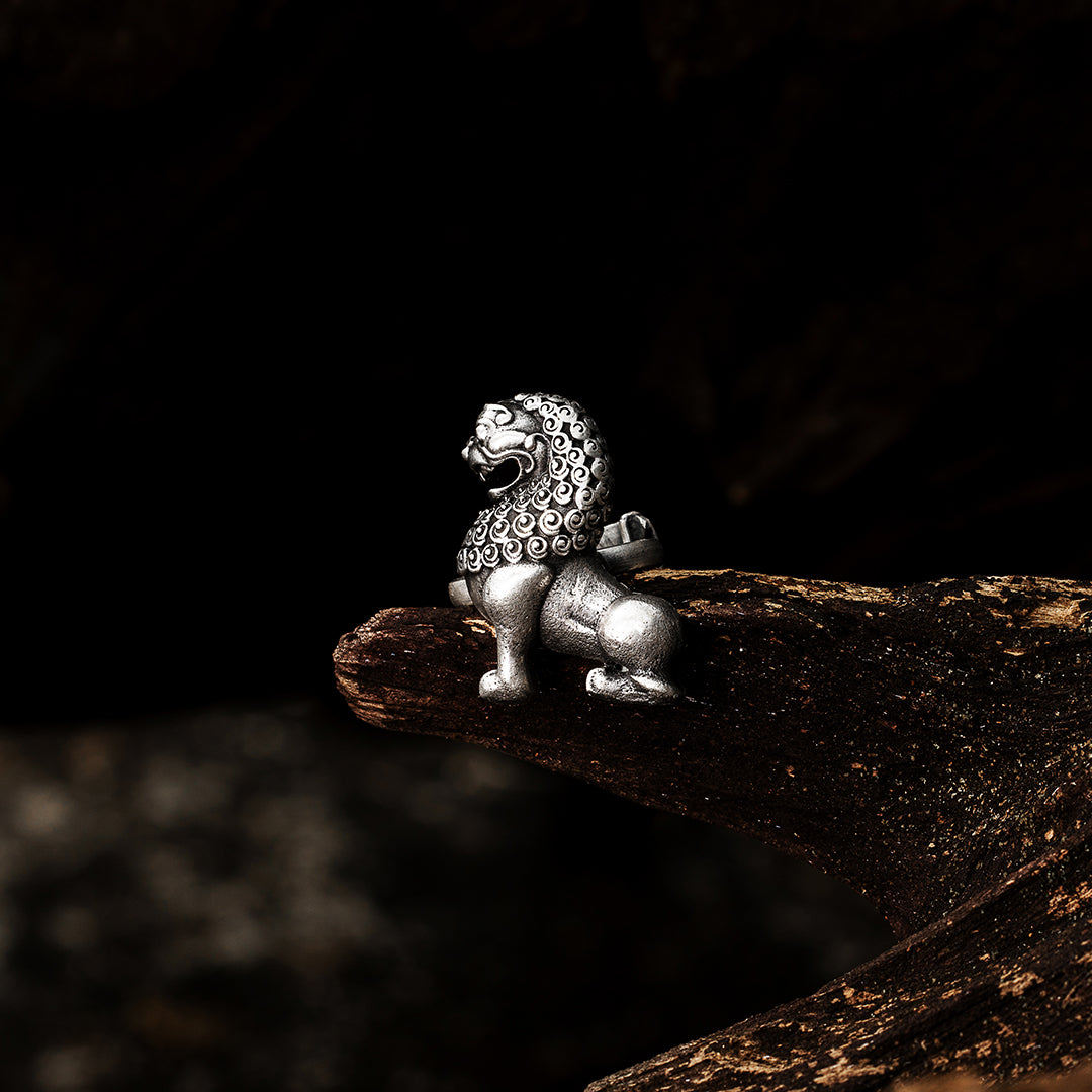 CIRCLE OF LOVE: Discover the Perfect Ring for Every Occasion- CR VT 1032