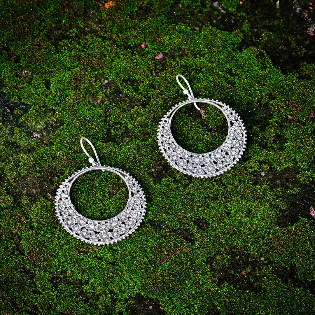 CHIC CHARM: Exquisite Pair of Silver Tops - CER 1014