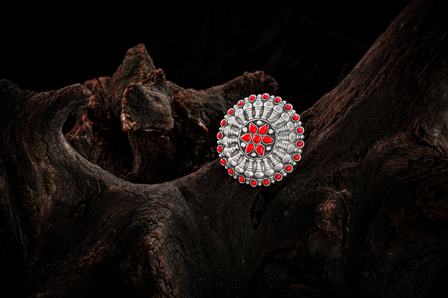 CIRCLE OF LOVE: Discover the Perfect Ring for Every Occasion (with small Red Stone detailing) -CR 1001